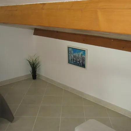 T 2 Avec Velux Sous Les Combes De 34 M2 Apartment La Londe-les-Maures